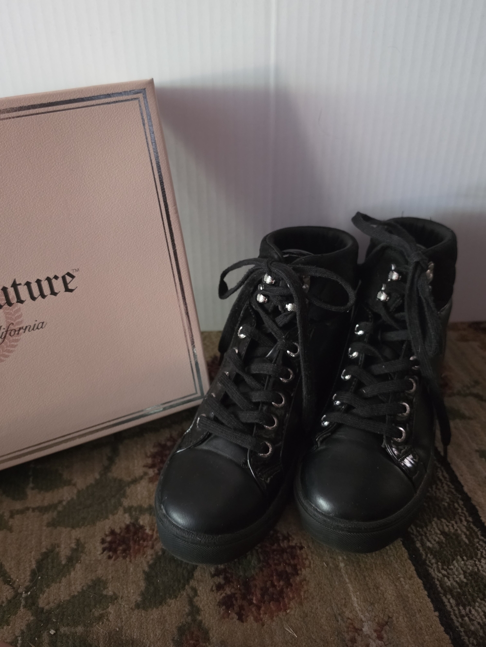 Juicy Couture Black Women's Lace-Up High-Top Sneakers 7.5